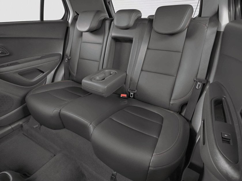 Chevrolet Tracker 2022 салон