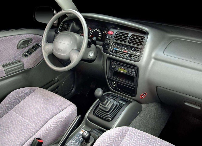 Chevrolet Tracker (1998)