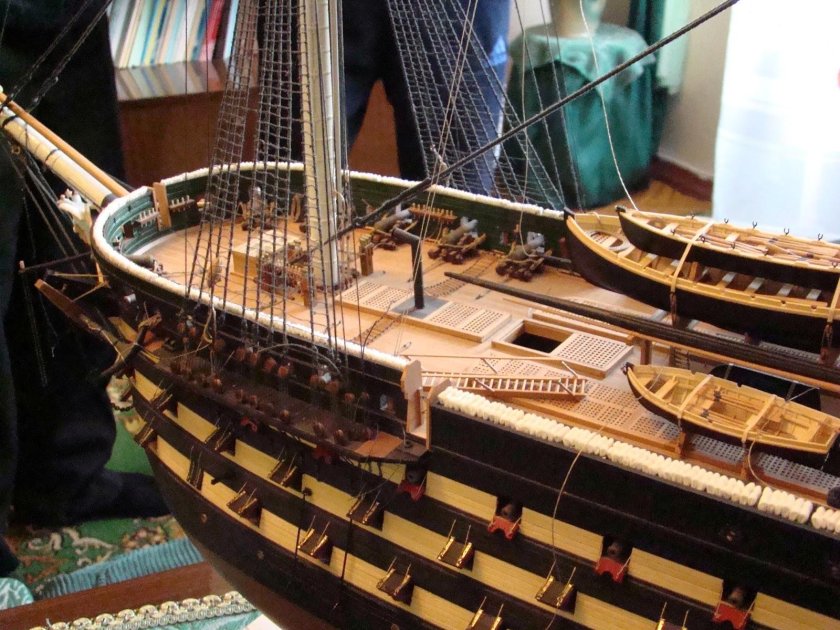 12 апостолов корабль