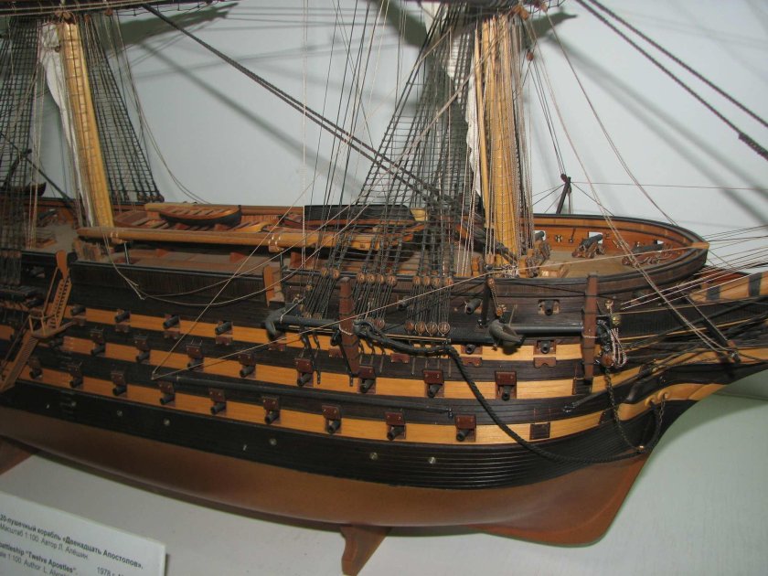 Двенадцать апостолов корабль