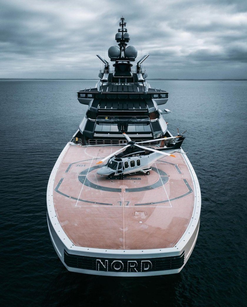 Роскошная яхта