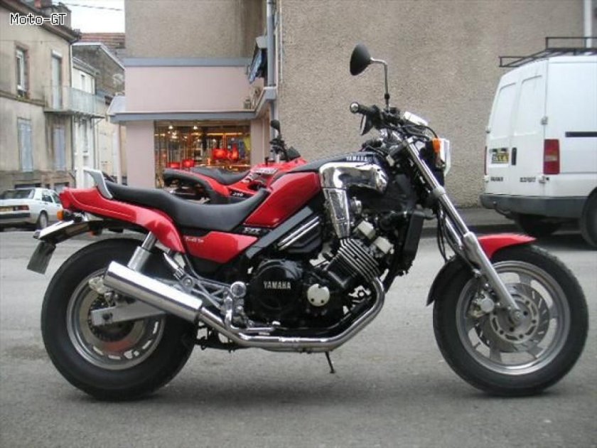 Yamaha FZX 750