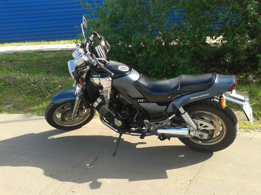 Yamaha FZX 750