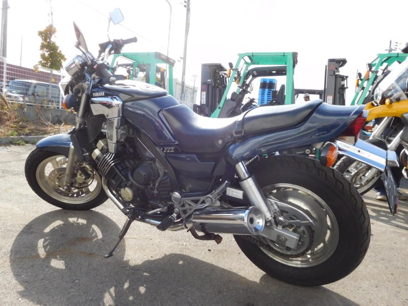 Yamaha FZX 750