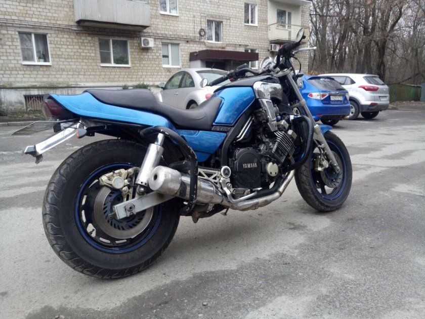 Ямаха FZX 750
