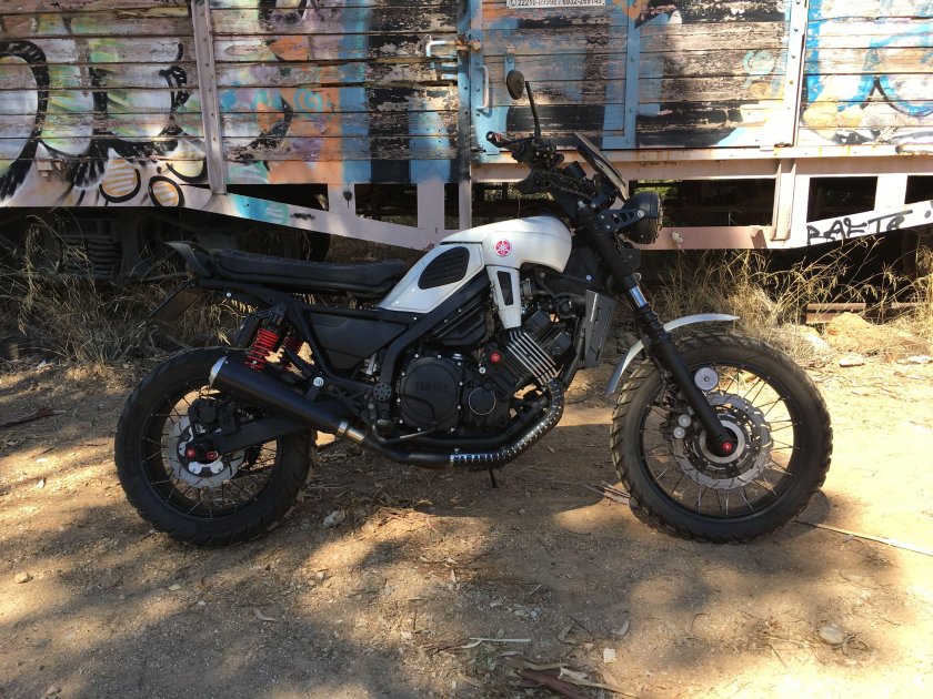 Ямаха скремблер 750