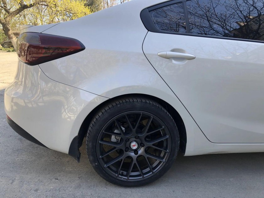 Диски на Киа Церато 3 r18