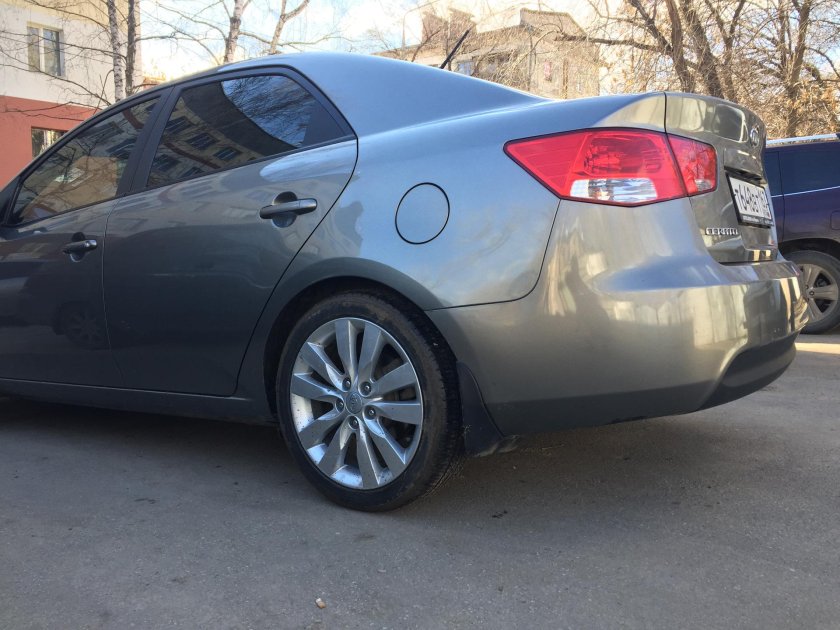 Kia Cerato 2 диски r17