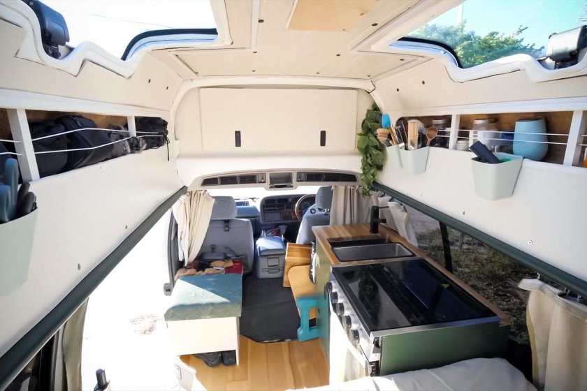 Тойота Хайс автодом