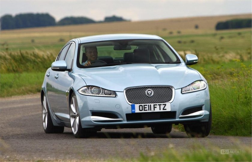 Ягуар XF 2008