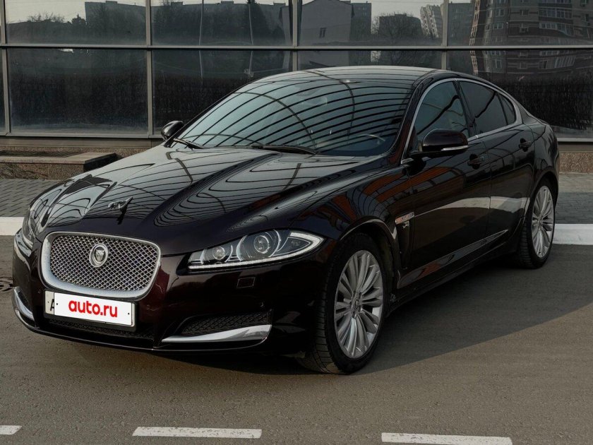 Jaguar xf 2014
