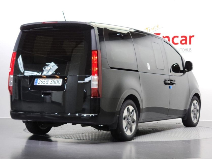 Hyundai staria 2021