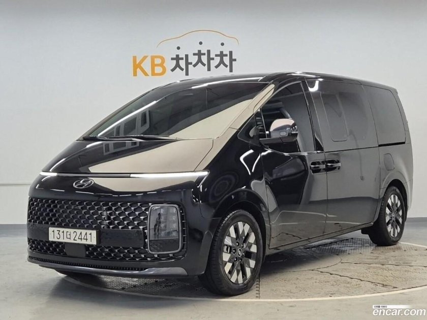 Hyundai staria 2021