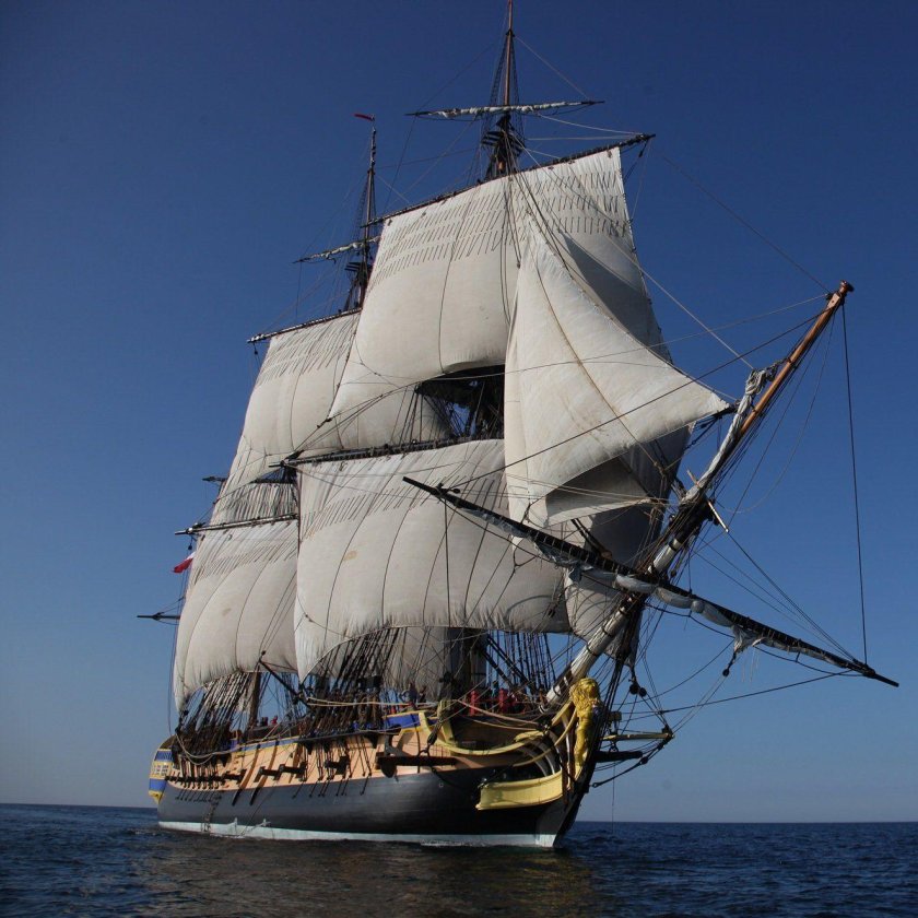 Французский парусный Фрегат Hermione