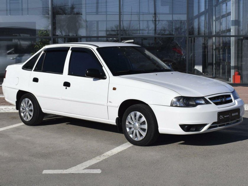 Машина Daewoo Nexia 2