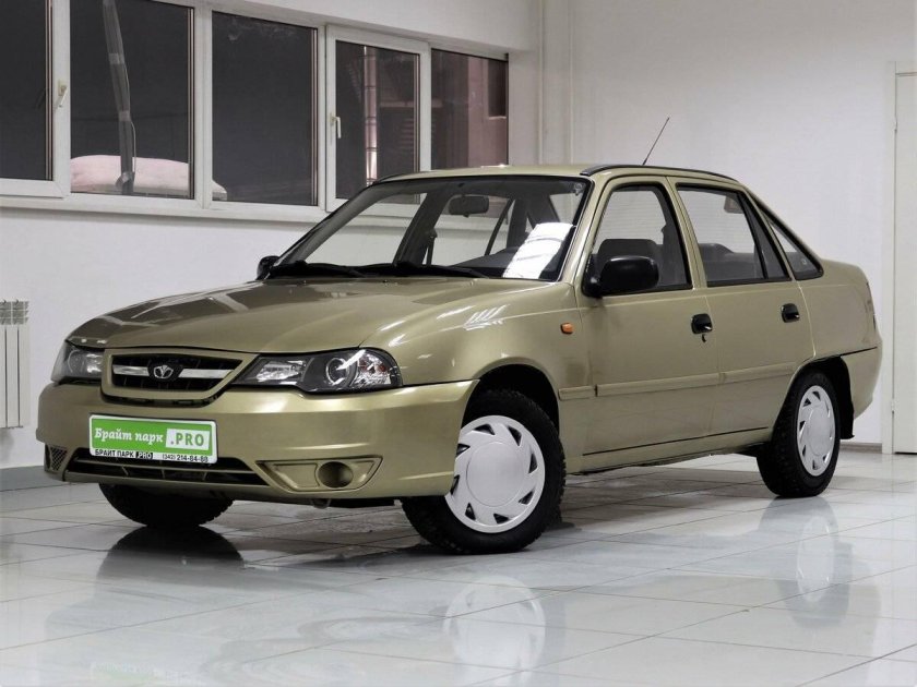 Машина Daewoo Nexia 2