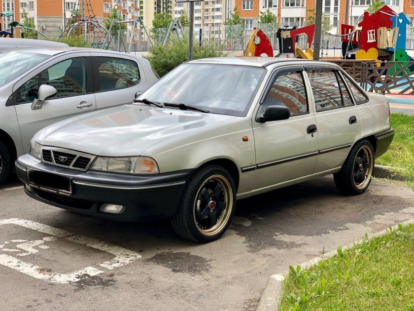 Daewoo Nexia 1 поколение
