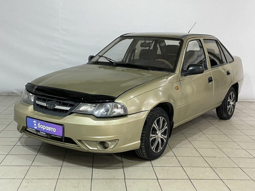 Daewoo Nexia желтая