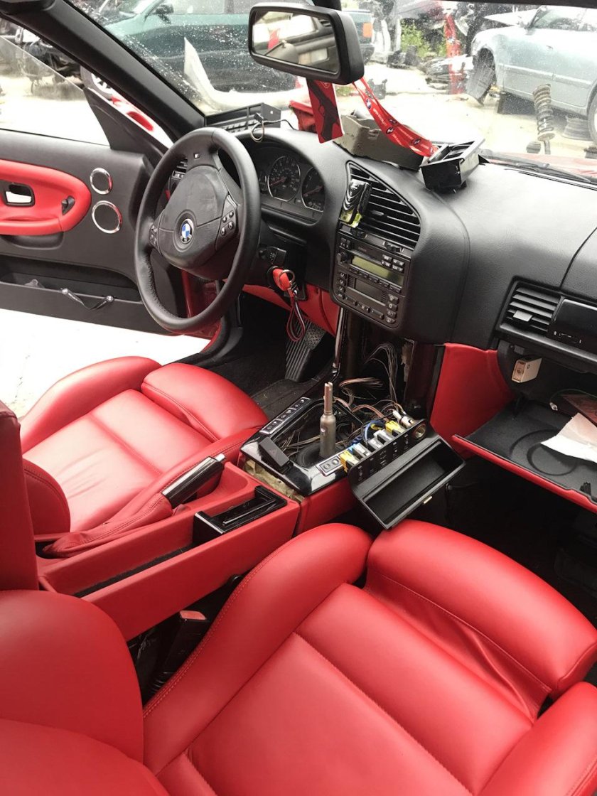 BMW e39 красный салон