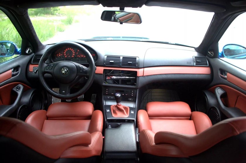 БМВ 3 купе е46 салон