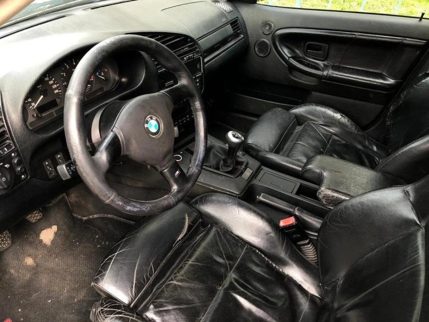 БМВ е36 компакт салон