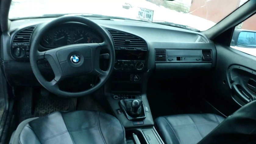 BMW 318 1993 салон
