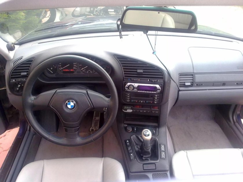 БМВ 3 серии 1997 года салон