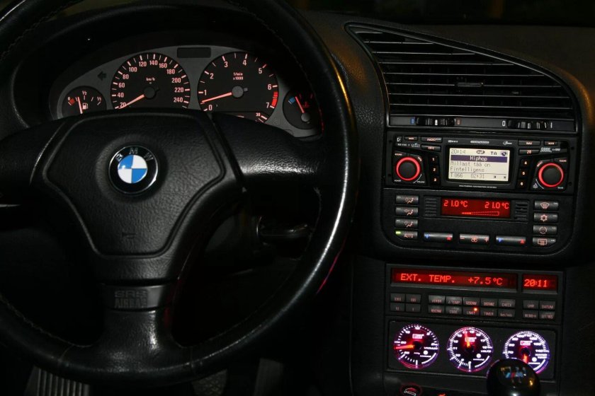 БМВ 3 е46 салон ночью