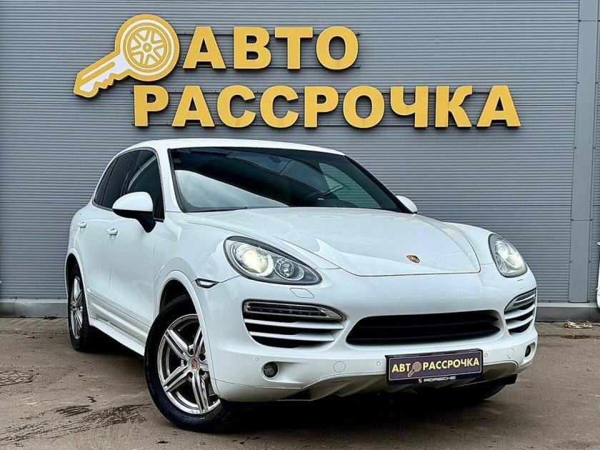Белый порше кайен