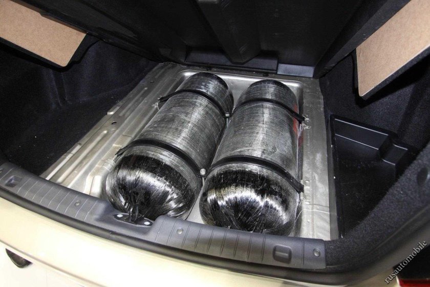 Lada Vesta CNG багажник