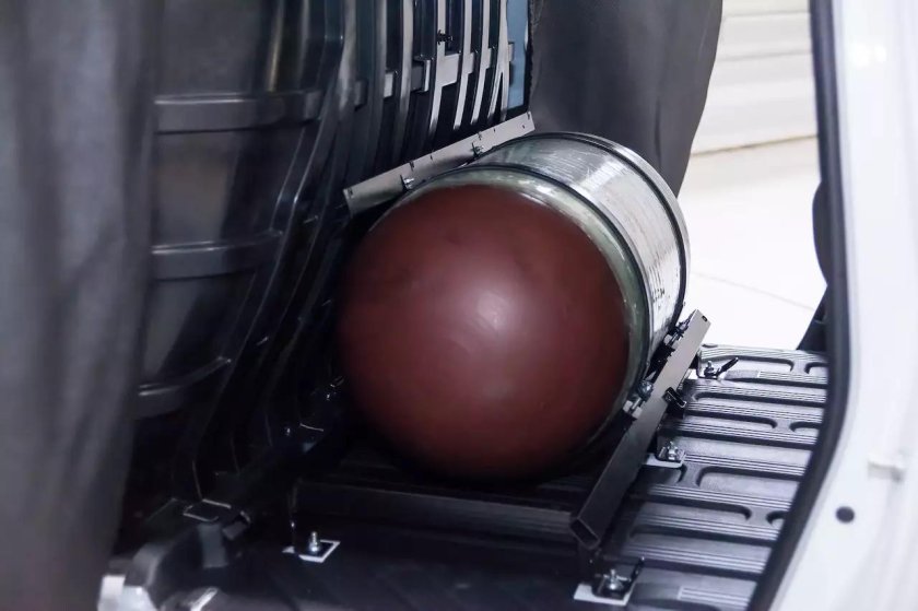 Лада Ларгус метан баллон под запаску