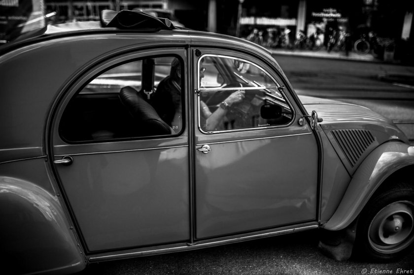 Автомобиль Нуар