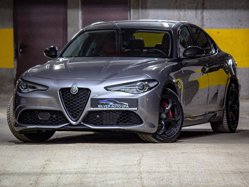 Машина alfa romeo giulia