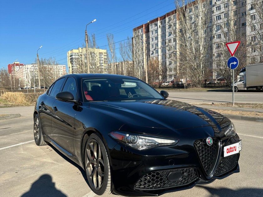 Машина alfa romeo giulia