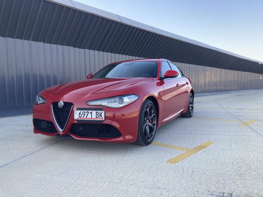 Alfa romeo giulia quadrifoglio