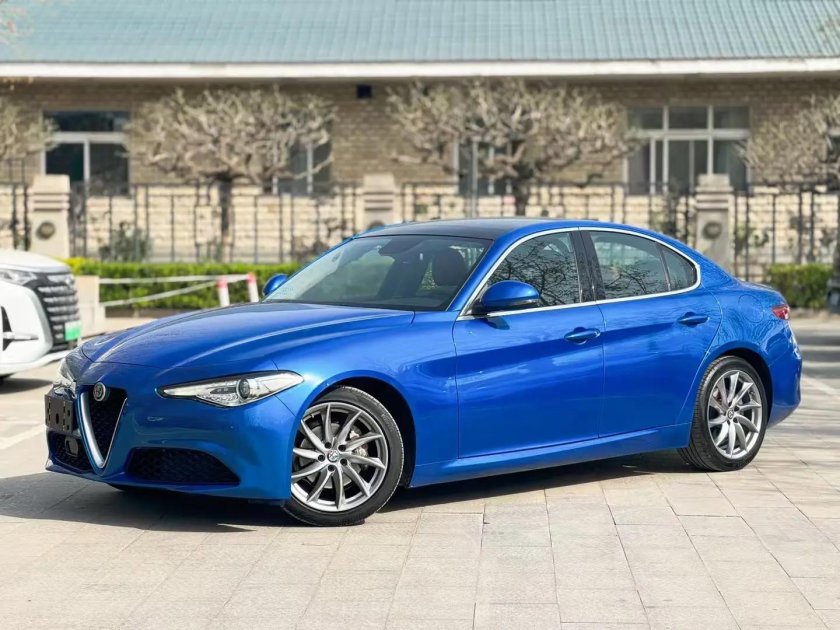 Alfa romeo giulia 2.0 280 лс