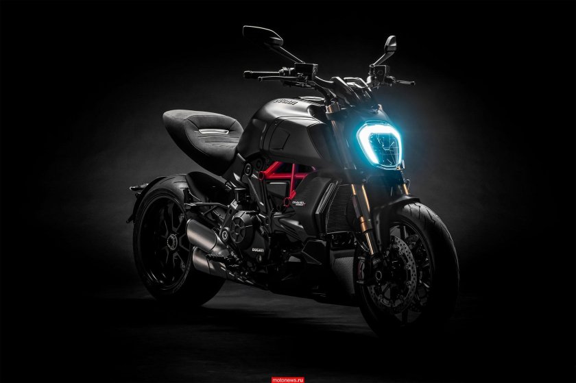 Мотоцикл ducati diavel