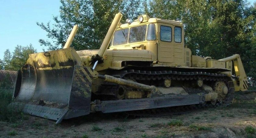 Трактор дэт 250