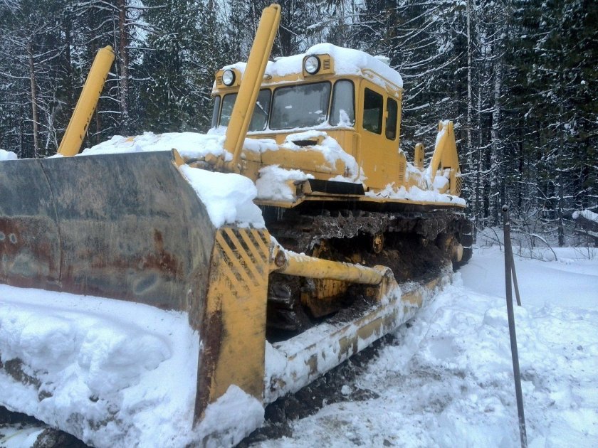 ДЭТ-250 трактор