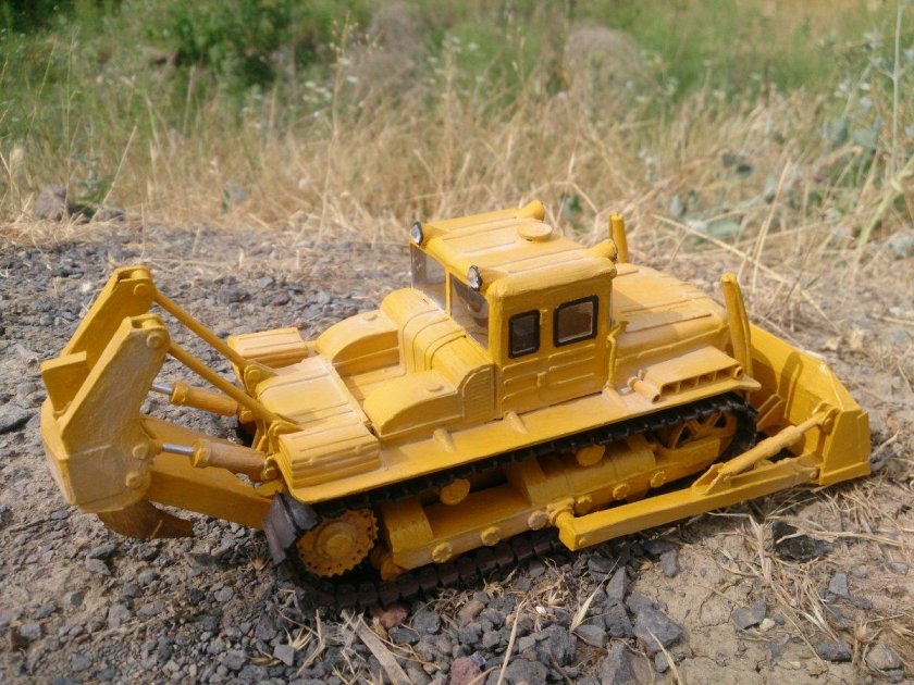 Трактор ЧТЗ ДЭТ 250