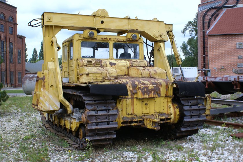 ДЭТ 250 бульдозер