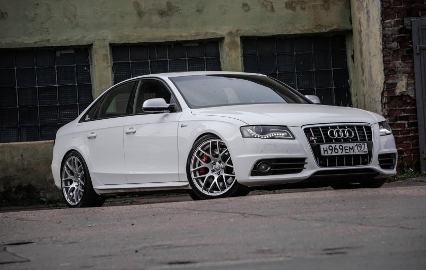 Audi s4 b8
