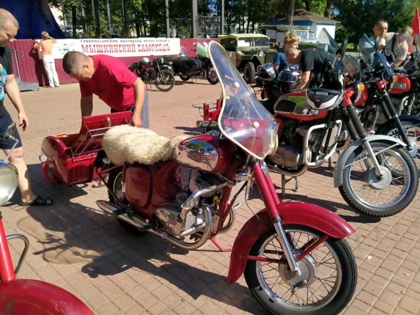 Выставка ретро мотоциклов