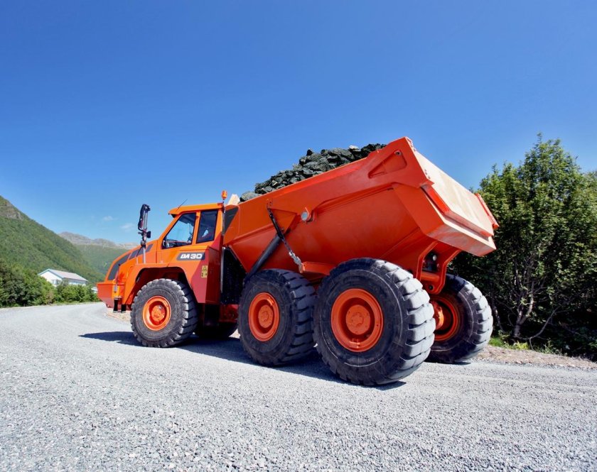 Сочлененный самосвал Дусан