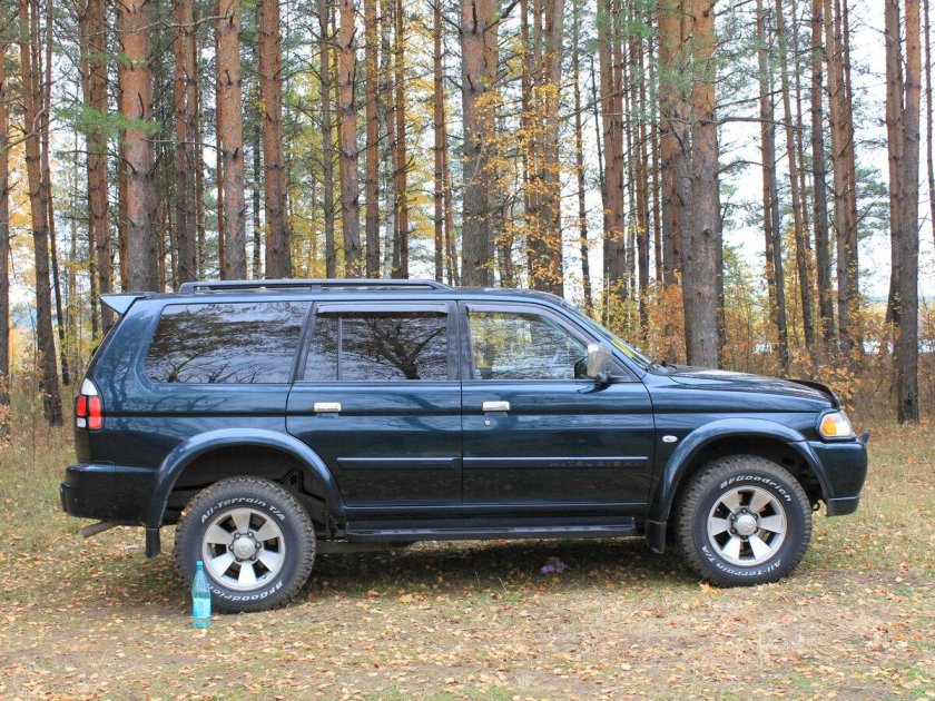 Mitsubishi pajero sport 2007