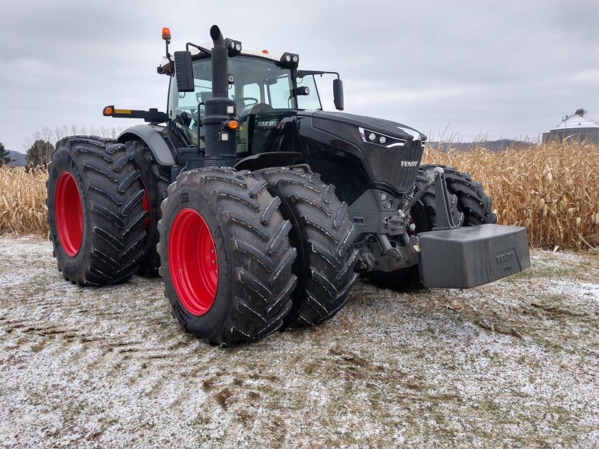 Трактор Fendt 1050