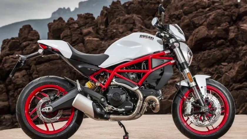 Ducati Monster 797