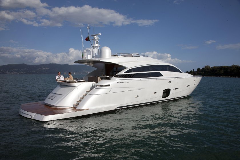 Яхта першинг