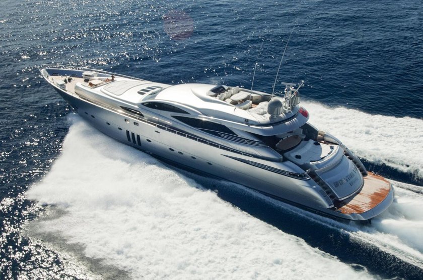 Pershing 115 Mistral 55
