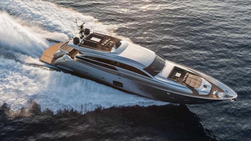 Яхта моторная Першинг